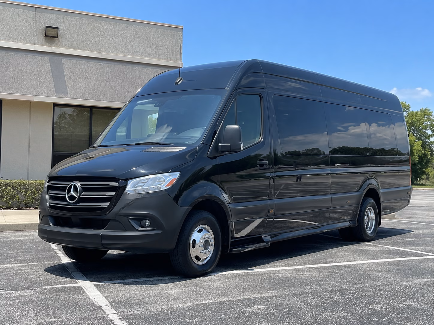 denver 8 passenger sprinter van